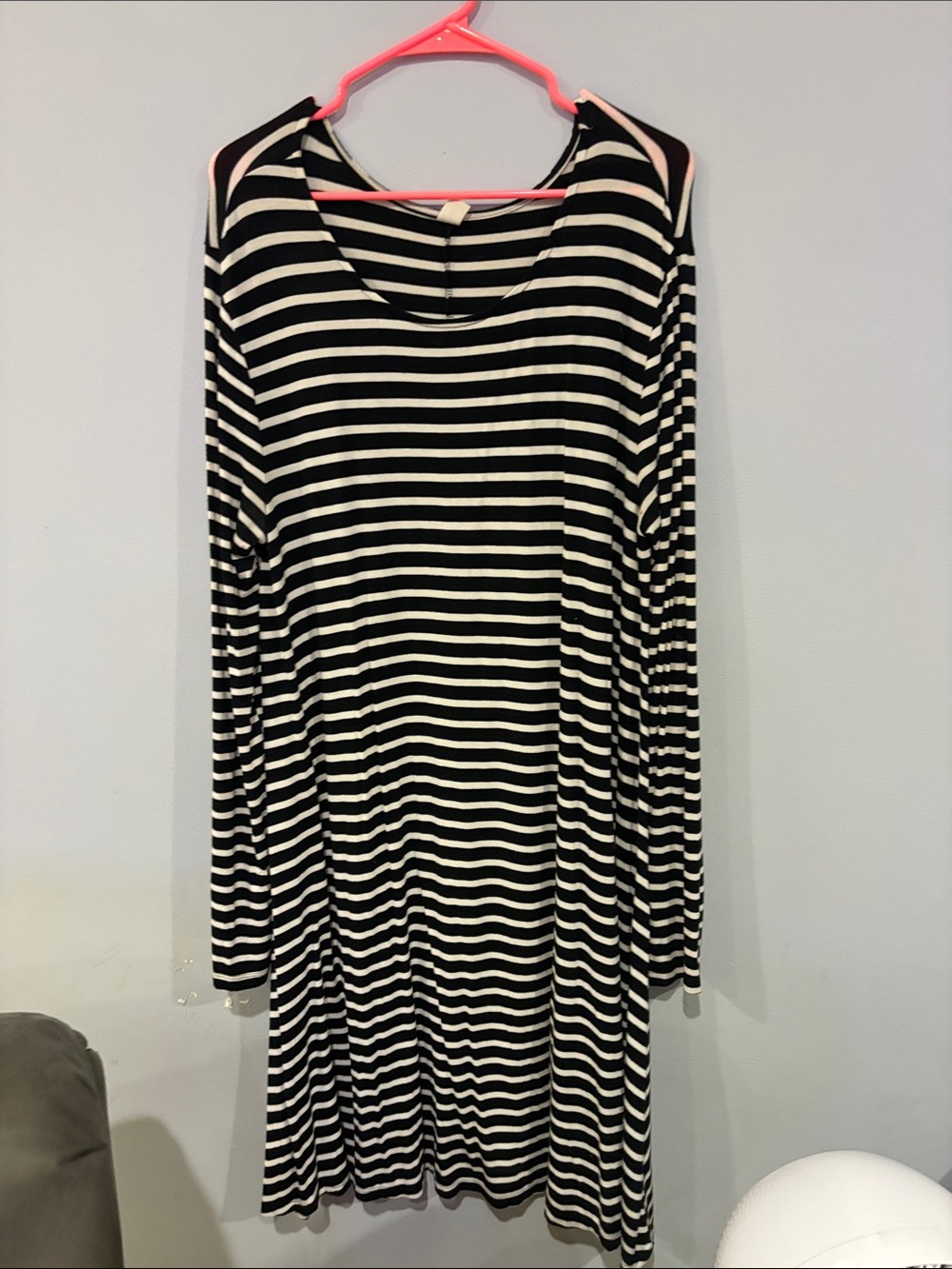 Old Navy Black and White Striped Top